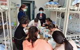 現(xiàn)代農業(yè)技術系疫情防控工作小組深入學生宿舍指導工作