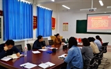現(xiàn)代農(nóng)業(yè)技術系黨總支開展學習“時代楷?！惫爬丝h八步沙林場“六老漢”三代人治沙造林先進事跡主題黨日活動
